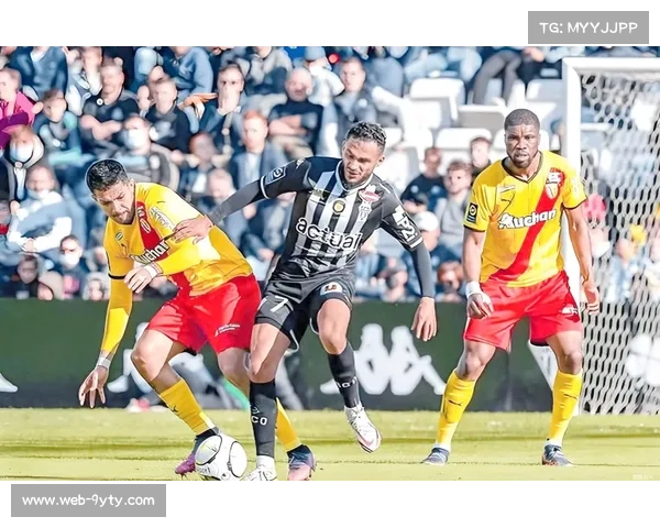 朗斯前22轮52分，近11支达到此积分的法甲球队最终都夺得联赛冠军